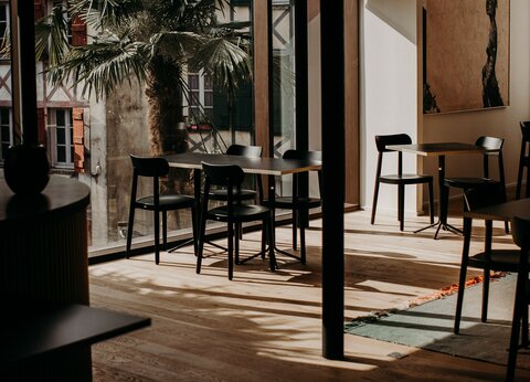 Location salle Bayonne. Réservez votre salle dans notre restaurant Bayonne centre. Location salle Pays Basque