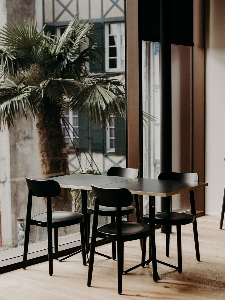 contact-restaurant-basa